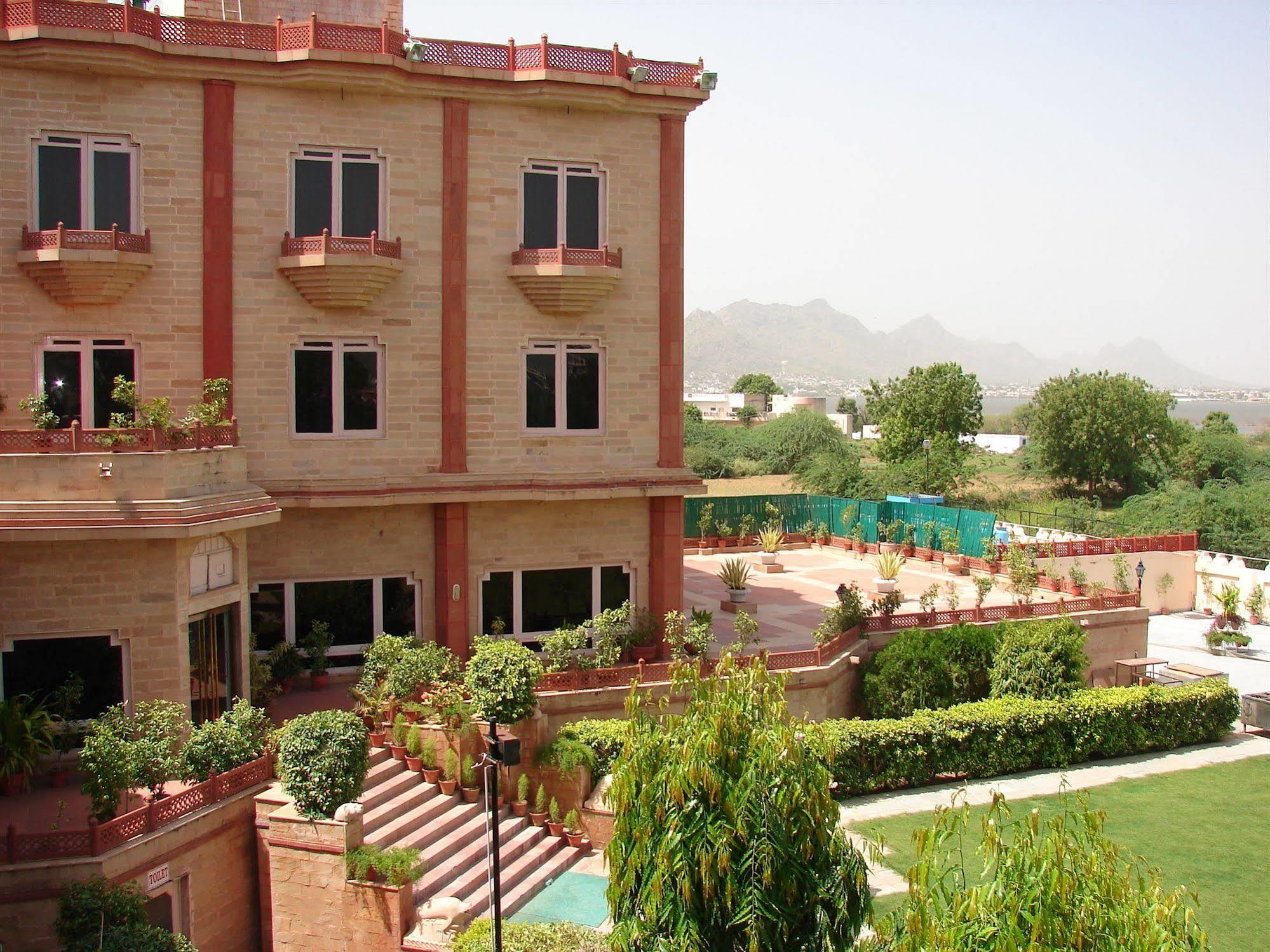 Mansingh Palace, Ajmer Bagian luar foto