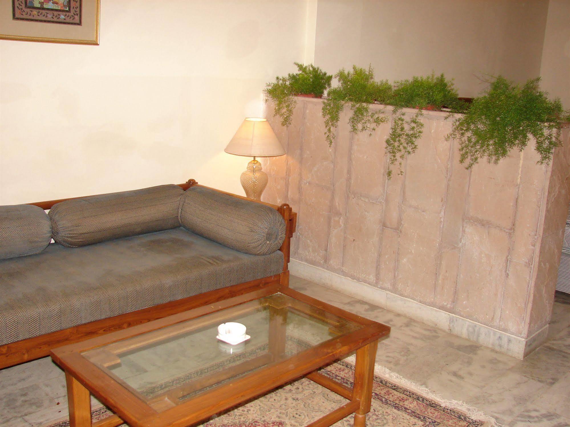 Mansingh Palace, Ajmer Bagian luar foto